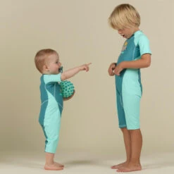 Combinaison Anti UV Bébé Kloupi Vert Imprimé SAVANE -Équipement De Natation Boutique combinaison anti uv bebe kloupi vert imprime savane 4