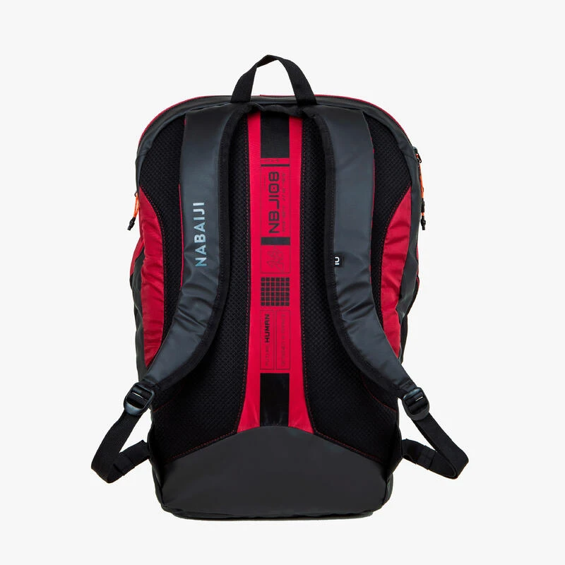 Sac A Dos Natation 40L 900 Noir Rouge 3 Sac A Dos Natation 40L 900 Noir Rouge – Image 3