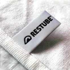 Serviette De Plage By RESTUBE -Équipement De Natation Boutique serviette de plage by restube 2